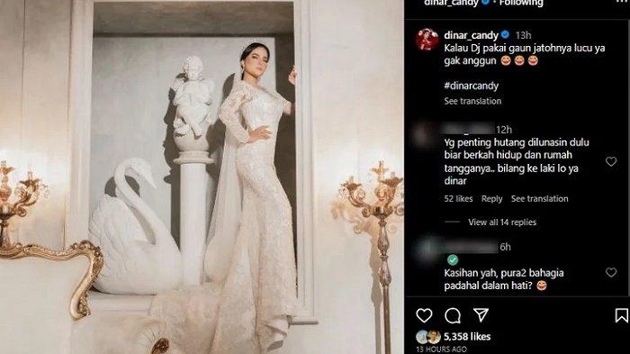 Lewat unggahan Instagram miliknya pada Minggu (15/10/2023), Dinar Candy pede pamer gaun pengantin.
