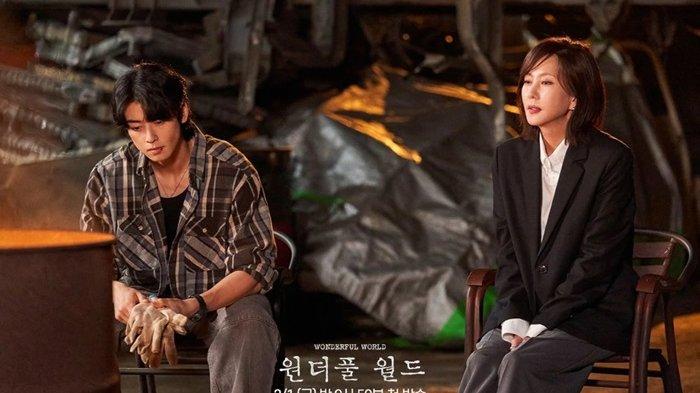 Drama Korea Wonderful World episode perdana dibuka dengan kehidupan bahagia Eun Soo Hyun (Nam Joo) bersama putra dan suaminya. Akan tetapi, hidupnya langsung hancur berantakan karena kematian sang putra yang disebabkan oleh seseorang.