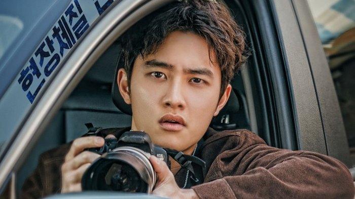 Drama Korea terbaru Bad Prosecutor mengangkat kisah tentang jaksa bernama Jin Jung ( D.O EXO )  yang memiliki perilaku buruk dan nakal.