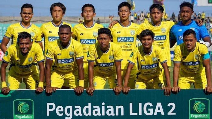 Skuad Gresik United saat melawan Persipa Pati, di Stadion Gelora Joko Samudro Gresik, 2023.