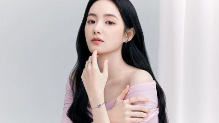 Hong Suzu pemeran Na Hye Won dalam drama Korea 'The Impossible Heir'