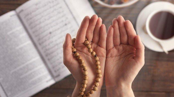 AMALAN TAHUN BARU ISLAM - Foto ilustrasi untuk berita daftar amalan yang baik dilakukan jelang Tahun Baru Islam 1447 Hijriah.