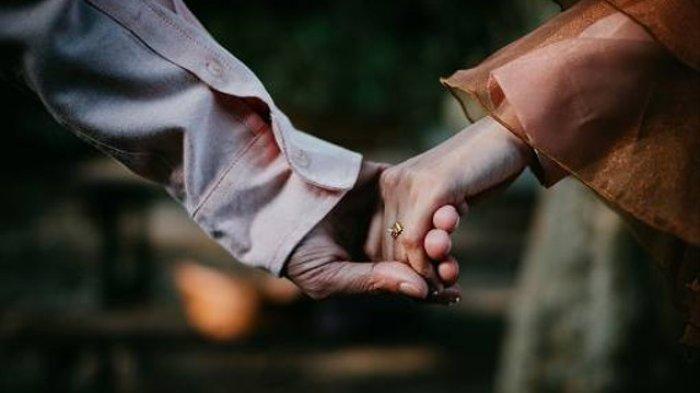 Lirik It's You Terbaru yang Membuat Hati Berdebar
