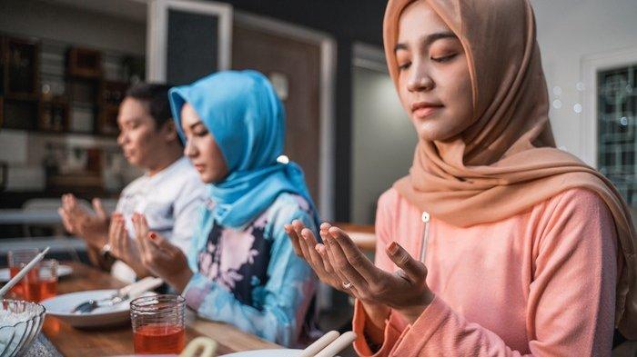 Ilustrasi tata cara qadha puasa Ramadan.