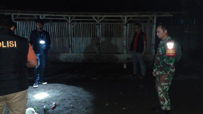 Insiden carok yang melibatkan dua pria terjadi di Desa Selok Awar-awar, Kecamatan Pasirian, Kabupaten Lumajang, Jawa Timur, Rabu (11/12/2024) malam.