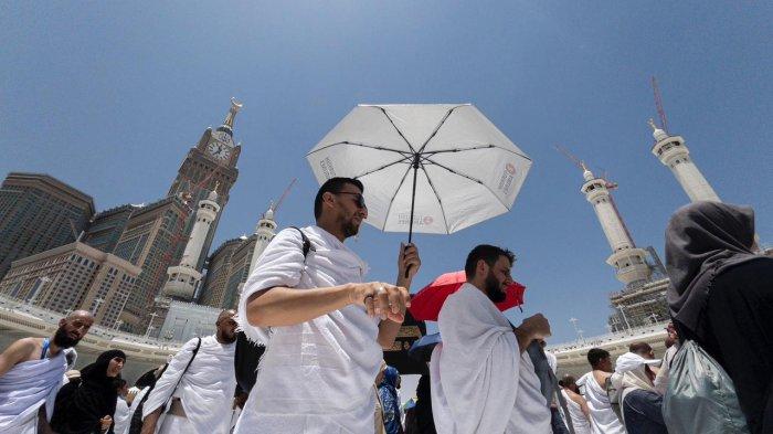 Jemaah Haji saat di Masjidil Haram Makkah, Selasa (28/5/2024)