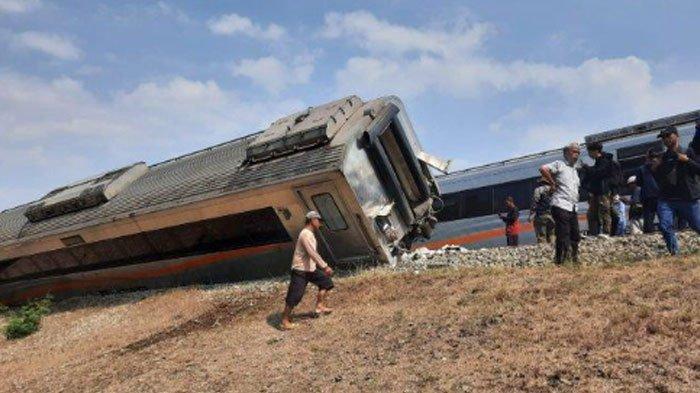 Kereta Api (KA) Argo Semeru dan KA Argo Wilis anjlok di Kulon Progo, Selasa (17/10/2023) siang (Tribun Jogja/Alexander Aprita)