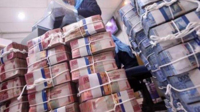 ILUSTRASI: Kakek Penjual Baju Pucat Kehilangan Rp 7,5 Miliar, Menyesal Tergiur Iklan di WhatsApp, Dikira Untung