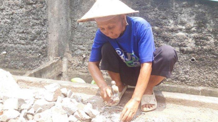 Kakek Sarono yang bisa hidupi 45 anak yatim