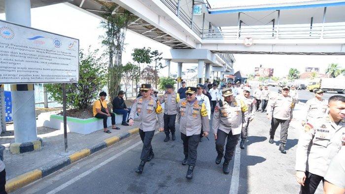 Cek Pelabuhan Ketapang Banyuwangi, Kapolda Jatim Bakal Tambah Pasukan Pengamanan saat Libur Panjang