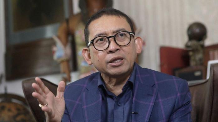 PENULISAN ULANG SEJARAH INDONESIA - Fadli Zon, saat wawancara khusus bersama News Director Tribun Network Febby Mahendra Putra di Fadli Zon Library, Jakarta, pada Senin (14/8/2023). Kini Kementerian Kebudayaan akan menulis ulang sejumlah sejarah Indonesia.