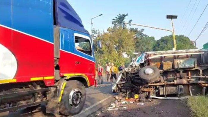 Kondisi Truk usai tabrakan beruntun di Jalan Raya Jember-Lumajang Jember, Jumat (10/5/2024)