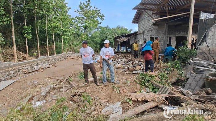 Kondisi dapur milik pasutri di Kabupaten Malang yang ludes tersapu banjir bandang, Selasa (3/12/2024)