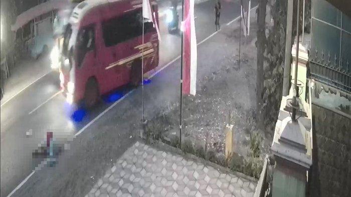 Kondisi korban seusai ditabrak Isuzu Elf.
