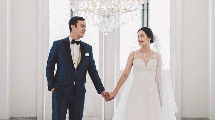 Lady Nayoan mengaku jika dirinya dan Rendy Kjaernett sepakat untuk menjalani perubahan yang lebih baik lagi demi pernikahan mereka. Perubahan itu dimulai dari hal-hal kecil.
