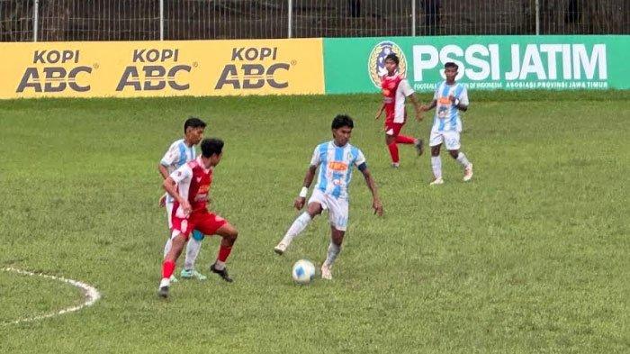 Laga Persedikab Kediri vs Persenga Nganjuk di Stadion Candra Birawa Pare, Jumat (10/1/2025).