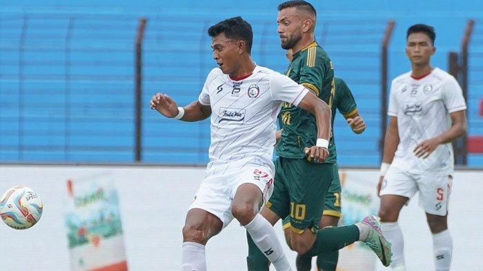 Laga Persikabo 1973 vs Arema FC dalam lanjutan kompetisi Liga 1 2023/2024 pekan 27 di Stadion Sultan Agung Bantul, Jumat (1/3/2024).