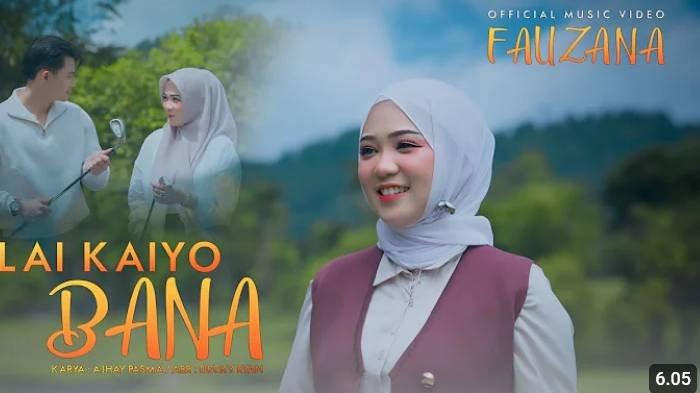 Lagu berjudul Lai Ka Iyo Bana dinyanyikan oleh Fauzana.