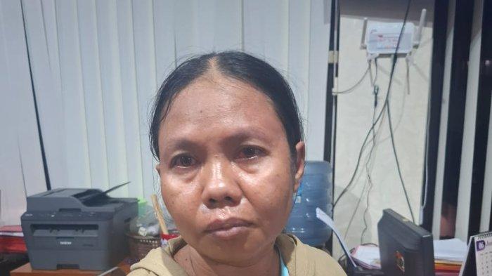 LAPORAN PALSU - Tampang Mutmainah (40) warga Desa Kandangan, Kecamatan Trucuk, Bojonegoro yang nekat membuat laporan palsu untuk terbebas dari angsuran leasing.