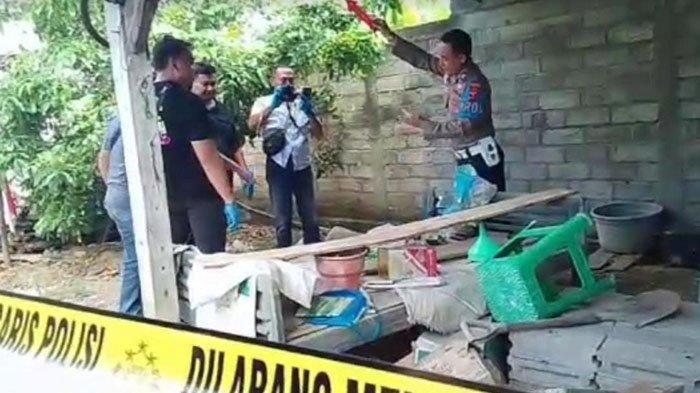 Lokasi kejadian pasangan suami istri ditemukan tewas di rumahnya di Desa Karetan, Kecamatan Purwoharjo, Banyuwangi, Selasa (27/6/2023).