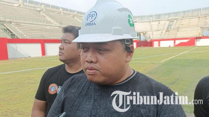 Manajer Persedikab Kediri, Dentama Adiratna saat ditemui di Stadion Gelora Daha Jayati Kediri, Rabu (3/1/2024).