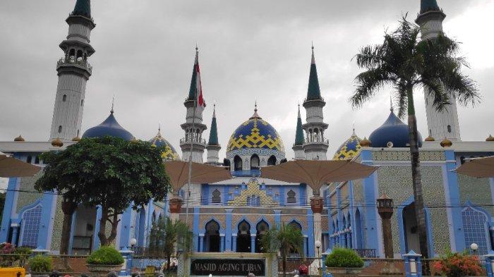 TMasjid Agung Tuban.