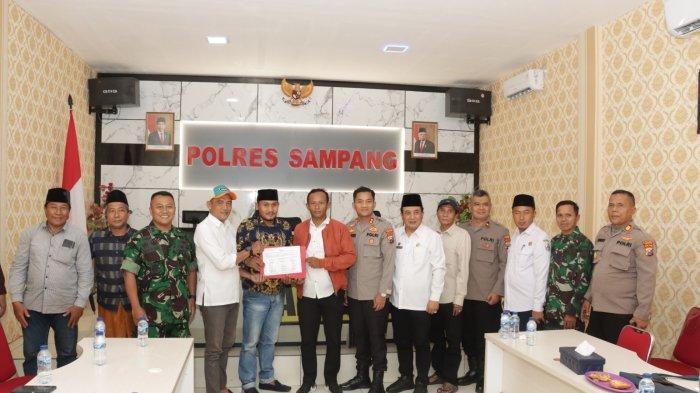 Jalannya mediasi yang melibatkan beberapa pihak di Mapolres Sampang, Madura, Rabu (4/10/2023).