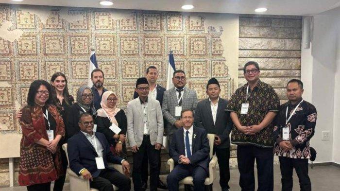 Momen 5 tokoh NU berfoto dengan Presiden Israel, Isaac Herzog, viral hingga menjadi sorotan.