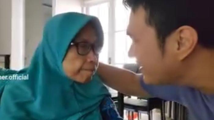 Momen Aldi Taher saat bersama ibunya, akui kini sudah sembuh dari kanker berkat doa ibu