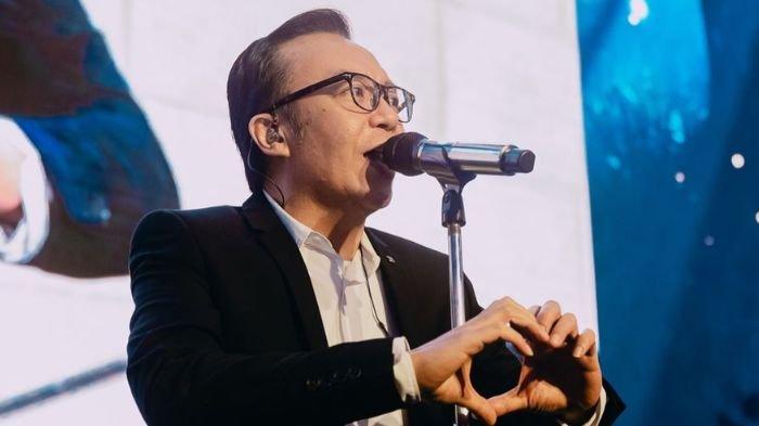 Musisi Ari Lasso umumkan perceraian dari sang istri, Vitta Dessy di Instagram