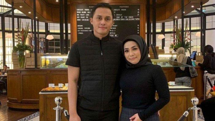Muzdalifah dan suaminya, Fadel Islami.