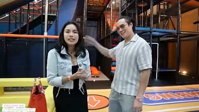 Nikita Mirzani yakin Baim Wong akan berganti status menjadi duda setelah isu pernikahannya dan Paula Verhoeven retak viral dibicarakan.