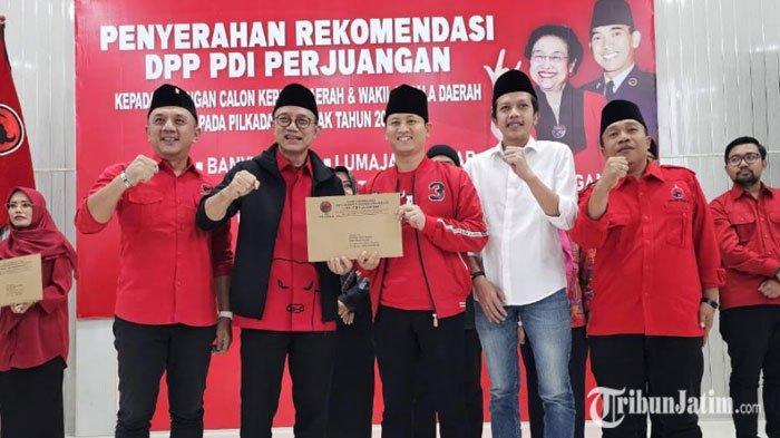 Inkamben Bupati dan Wakil Bupati Trenggalek, Mochamad Nur Arifin dan Syah Muhammad Natanegara Menerima Surat Rekomendasi Model B1- KWK dari PDI Perjuangan untuk Maju dalam Pilkada Trenggalek 2024