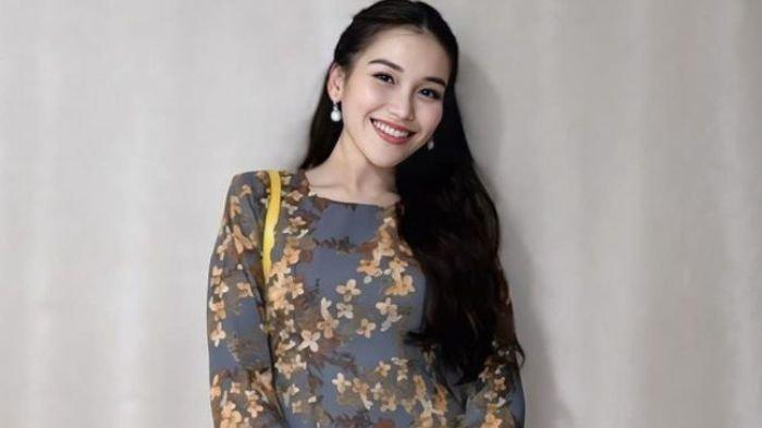 Ayu Ting Ting.