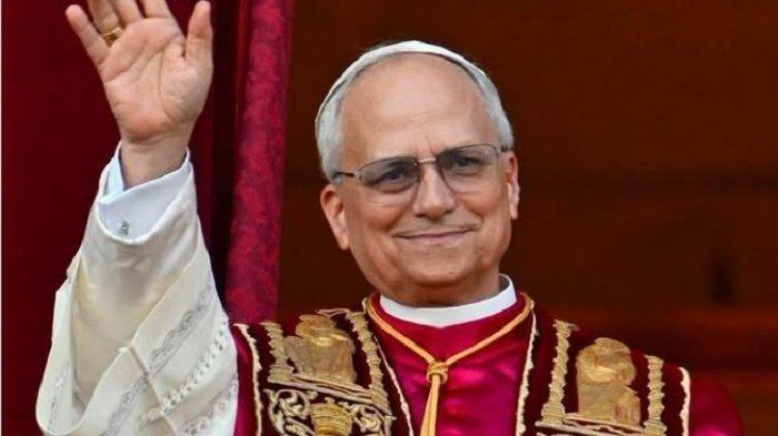 PAUS BARU - Kardinal Robert Francis Prevost terpilih menjadi Paus baru menggantikan Fransiskus. Robert memilih nama Leo XIV untuk jabatan yang diembannya. Paus Leo disebut sebagai orang Amerika yang soft spoken, Kamis (9/5/2025).