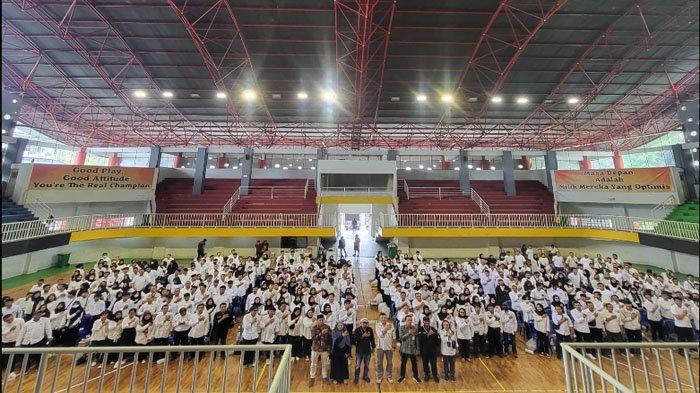 Pelantikan anggota KPPS Pemilu 2024 di Kota Batu