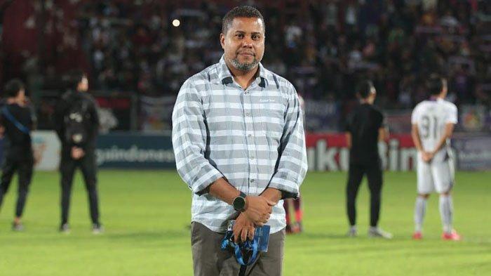 PELATIH - Pelatih kepala Persik Kediri, Divaldo Alves. Persik Kediri resmi mengumumkan kembalinya pelatih asal Portugal, Divaldo Alves, untuk menangani tim hingga akhir musim Liga 1 2024/2025, Senin (14/4/2025). 