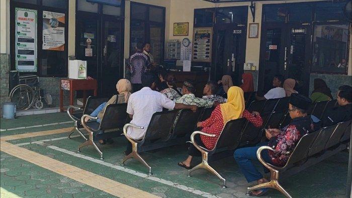Suasana Pelayanan Terpadu Satu Pintu Pengadilan Agama (PA) Kabupaten Trenggalek