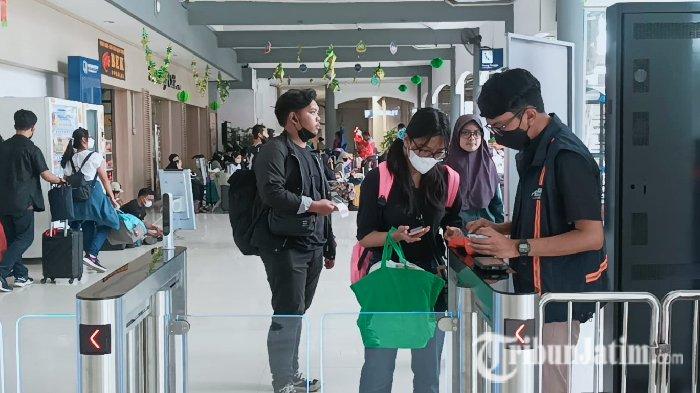 Kai Daop 8 Surabaya 120 Ribu Lebih Orang Di Jatim Sudah Mudik Naik