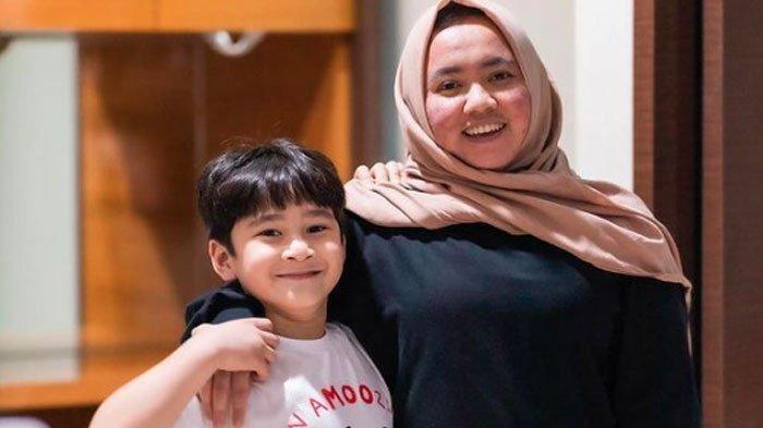 Pengasuh Rafathar kini sudah pensiun Mbak Lala bakal ambil pekerjaan yang lebih menantang di tempat Raffi Ahmad.