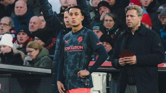 ISU NATURALISASI - Penyerang sayap Miliano Jonathans saat memperkuat FC Utrecht di Liga Belanda 2024-2025. PSSI menjawab isu Miliano disebut-sebut bakal menjadi calon pemain naturalisasi Timnas Indonesia.