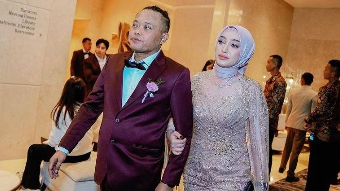 Sule dan kekasihnya, Santyka Fauziah.