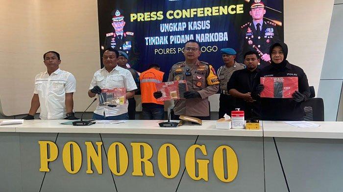 Polres Ponorogo Bongkar Kasus Sabu Libatkan Tahanan Lapas, Total 55 Gram, Rabu (31/7/2024)