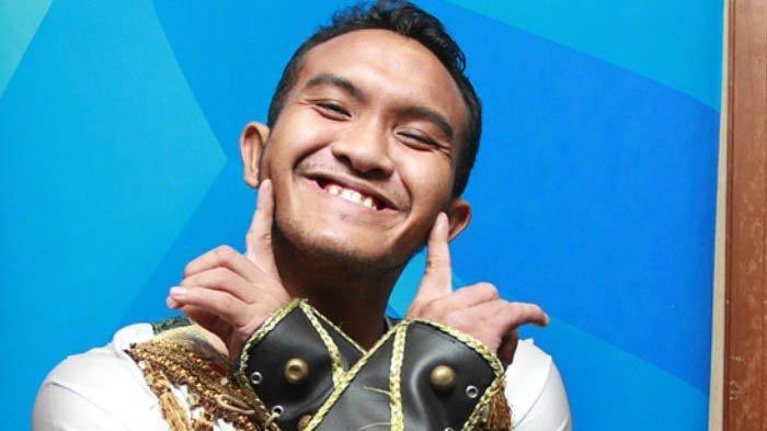 Potret Caisar YKS yang disorot karena aksi live-nya 24 jam nonstop.