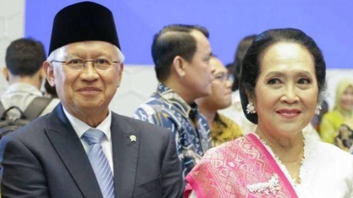 Potret Satryo Brodjonegoro dan sang istri, Silvia Ratnawati saat sertijab.