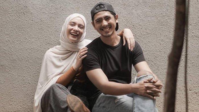 Putri Anne menyebutkan satu kesamaan dengan Arya Saloka sang suami yakni soal kebiasaan mereka kala sahur yang dinilainya sangat santai dan simpel, ternyata hanya makan ini.