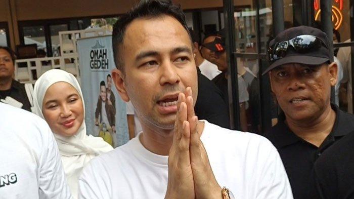 PROGRAM RAMADAN RAFFI AHMAD - Program Ramadan yang dipandu Raffi Ahamad disebut-sebut melanggar nilai norma. Majelis Ulama Indonesia (MUI) pun buka suara mengenai hal ini.