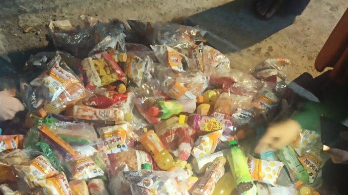Ratusan jamaah di Desa Krecek, Kecamatan Badas, Kabupaten Kediri mengalami keracunan massal setelah mengonsumsi makanan yang diduga telah kadaluarsa, Selasa (1/10/2024)