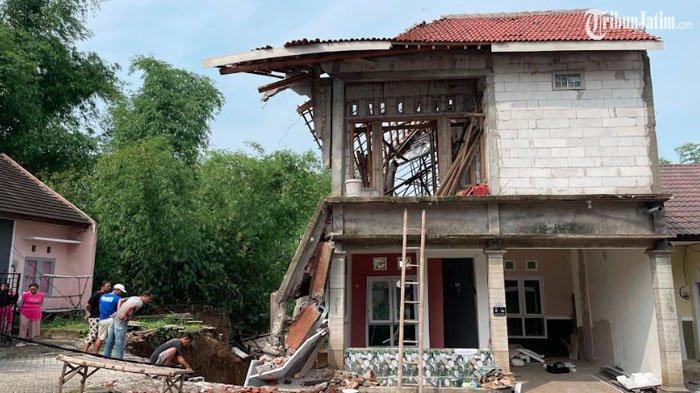 Rumah mewah di Desa Plalangan, Kecamatan Jenangan, Kabupaten Ponorogo nyaris roboh