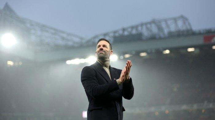 Ruud van Nistelrooy kini menjalani langkah berat menggendong Leicester City bertahan di Liga Premier Inggris